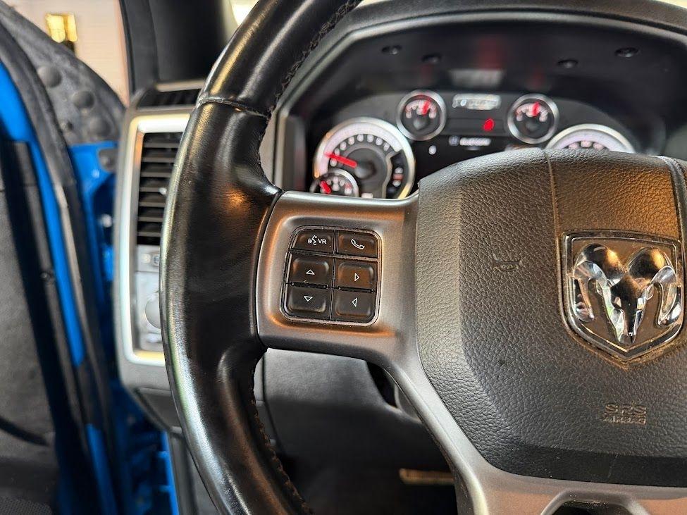 RAM 1500 Classic Tradesman Crew Cab SWB 4WD 2021