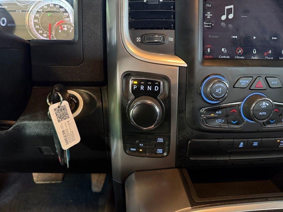 RAM 1500 Classic Tradesman Crew Cab SWB 4WD 2021