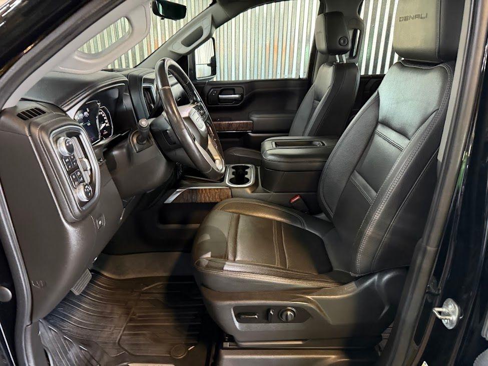 GMC Sierra 1500 Denali Crew Cab 4WD 2021