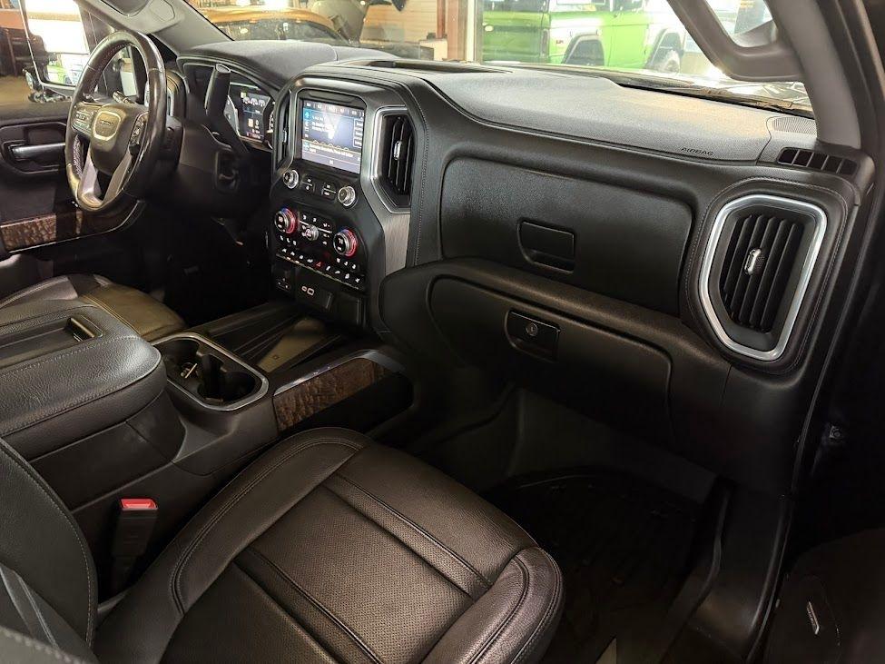GMC Sierra 1500 Denali Crew Cab 4WD 2021