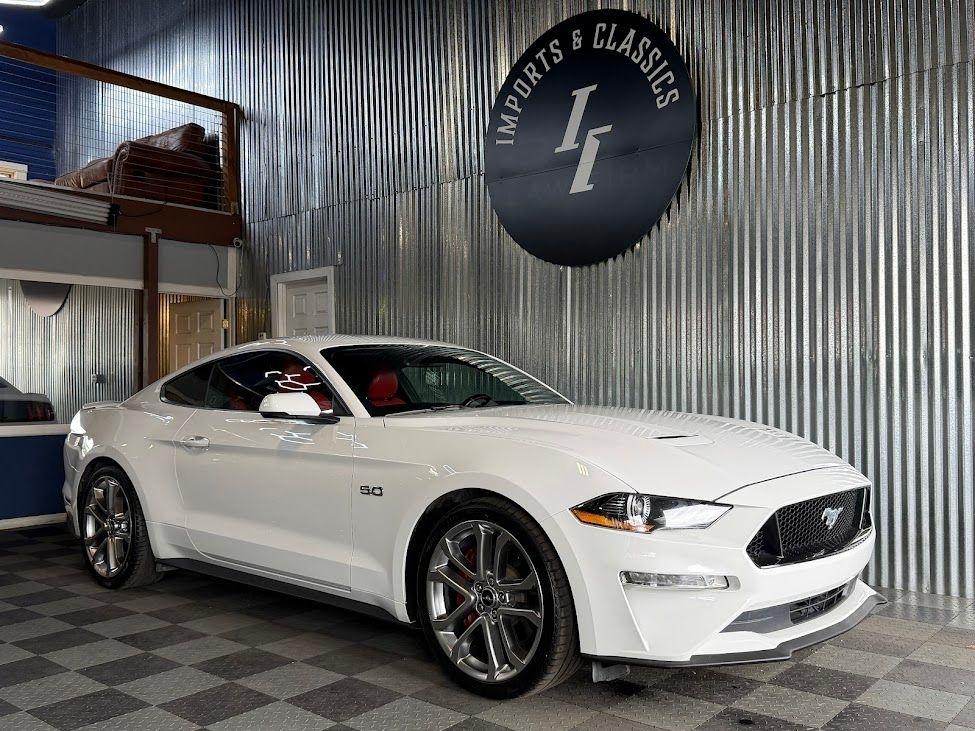 Ford Mustang GT Premium Coupe 2021