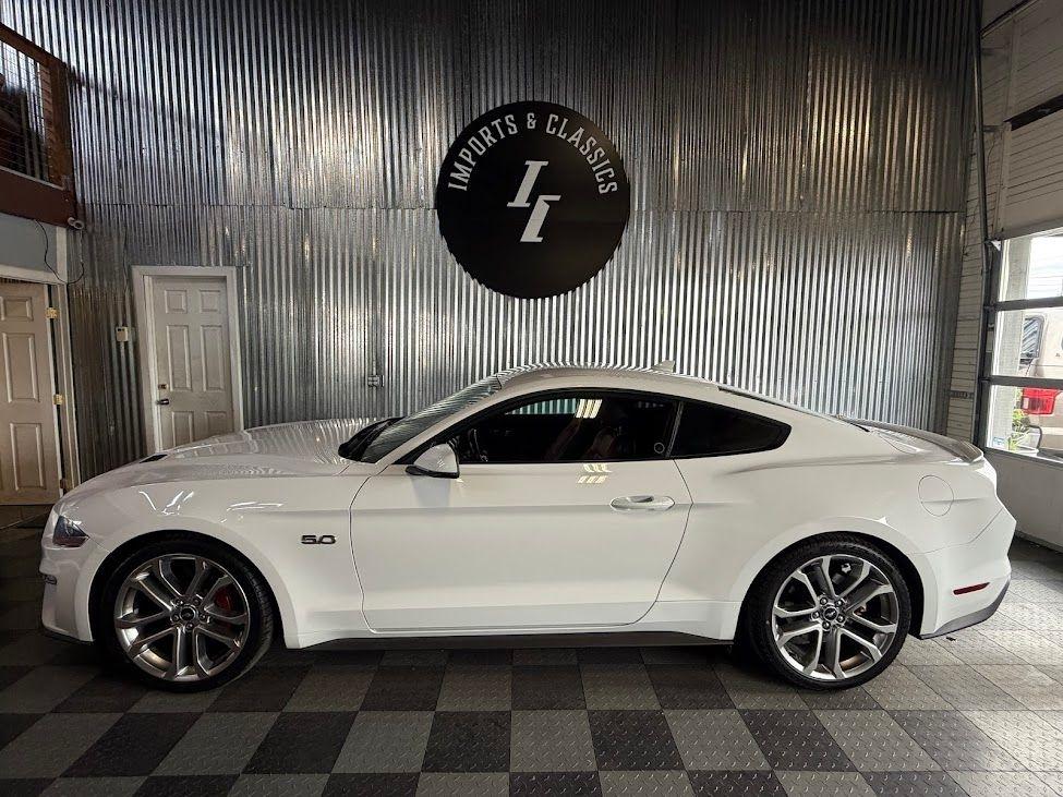 Ford Mustang GT Premium Coupe 2021