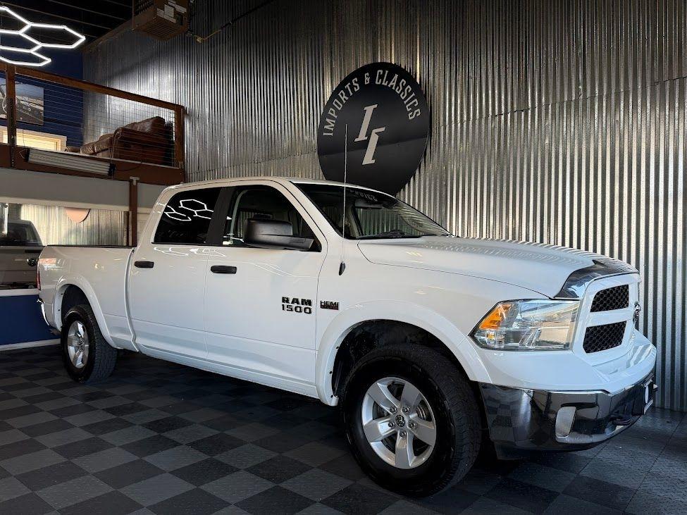 RAM 1500 Outdoorsman 4x4 Crew Cab 5'7" Box 2016