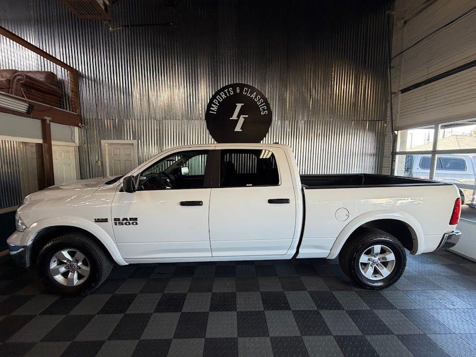 RAM 1500 Outdoorsman 4x4 Crew Cab 5'7" Box 2016