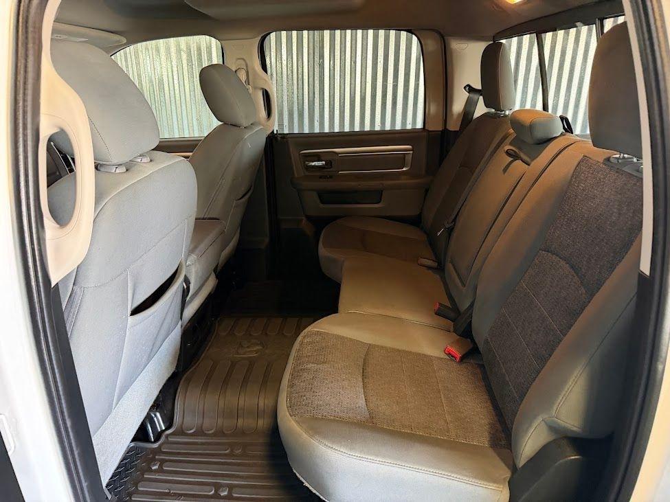 RAM 1500 Outdoorsman 4x4 Crew Cab 5'7" Box 2016