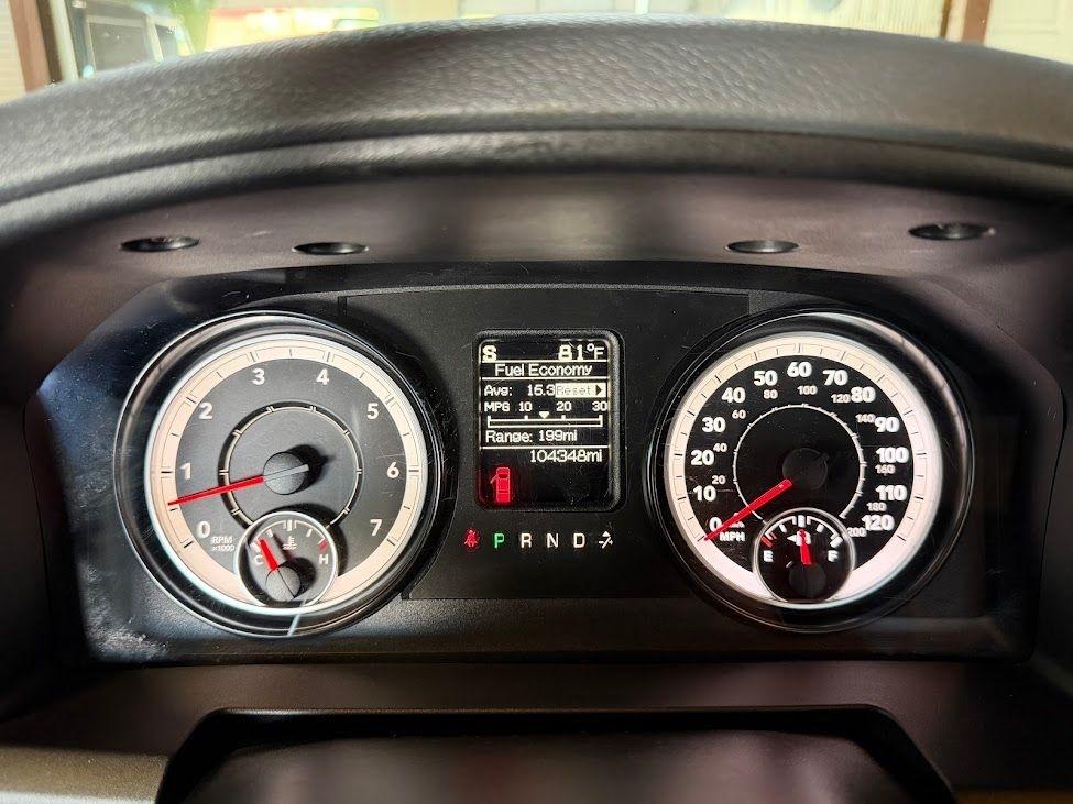 RAM 1500 Outdoorsman 4x4 Crew Cab 5'7" Box 2016