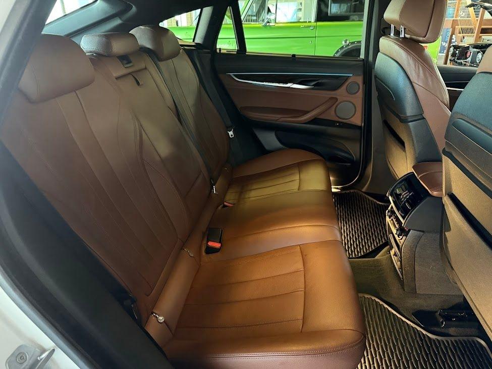 BMW X6 xDrive35i 2016