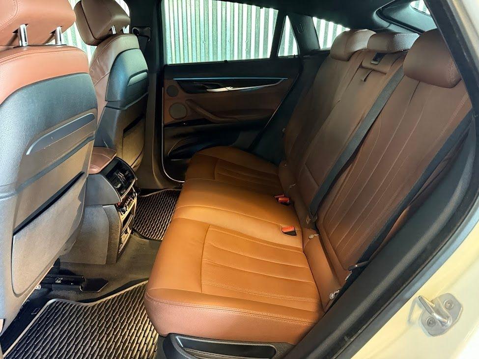 BMW X6 xDrive35i 2016