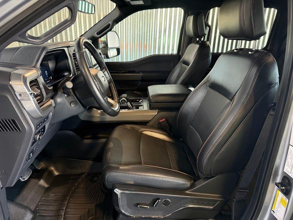 Ford F-150 Lariat SuperCrew 4WD 2024