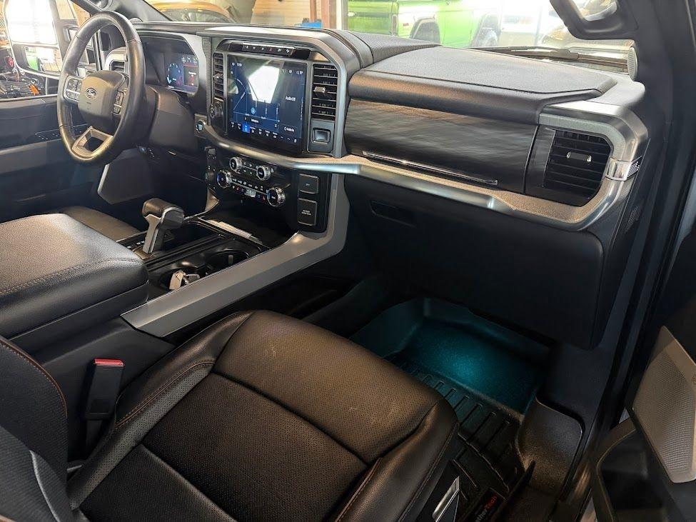 Ford F-150 Lariat SuperCrew 4WD 2024