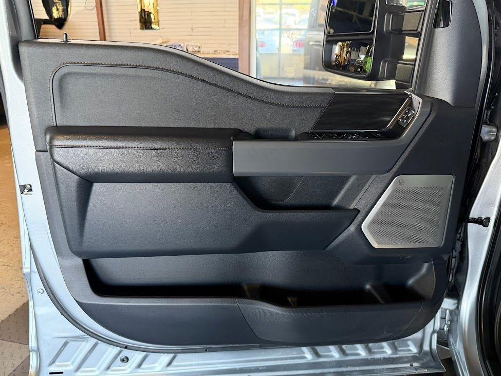 Ford F-150 Lariat SuperCrew 4WD 2024