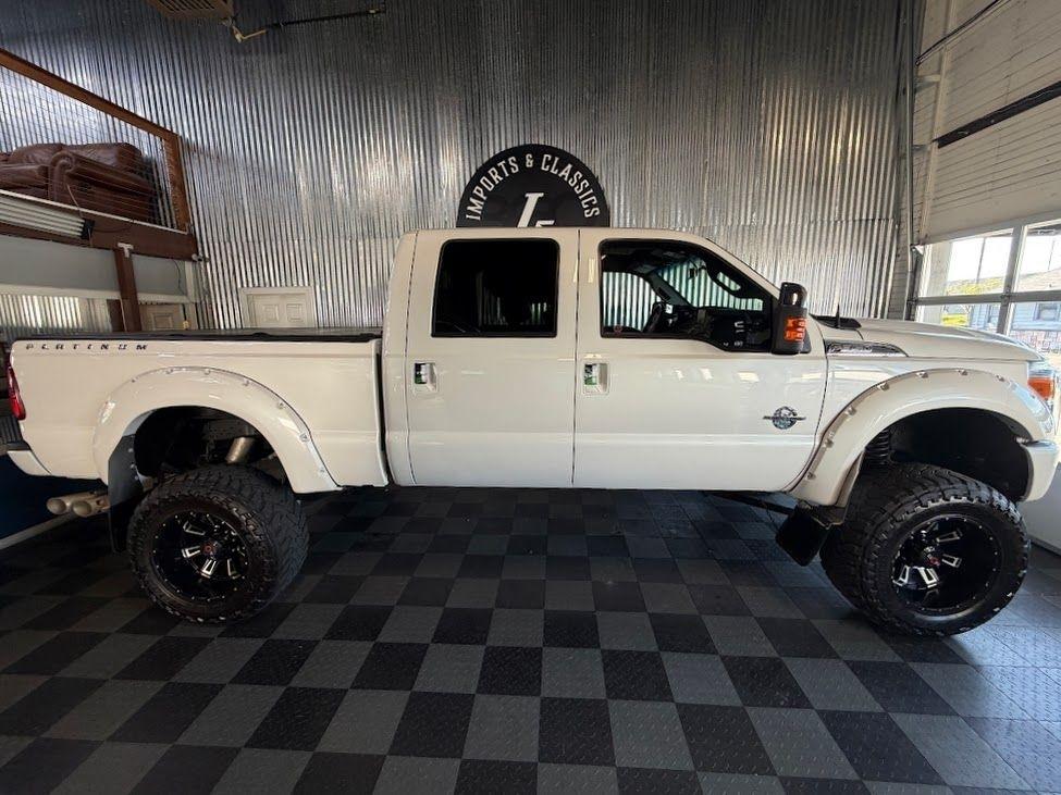 Ford F-350 SD King Ranch Crew Cab Long Bed 4WD 2016