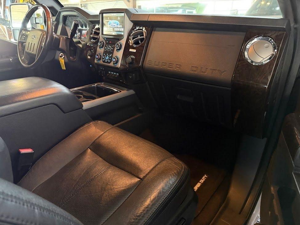 Ford F-350 SD King Ranch Crew Cab Long Bed 4WD 2016