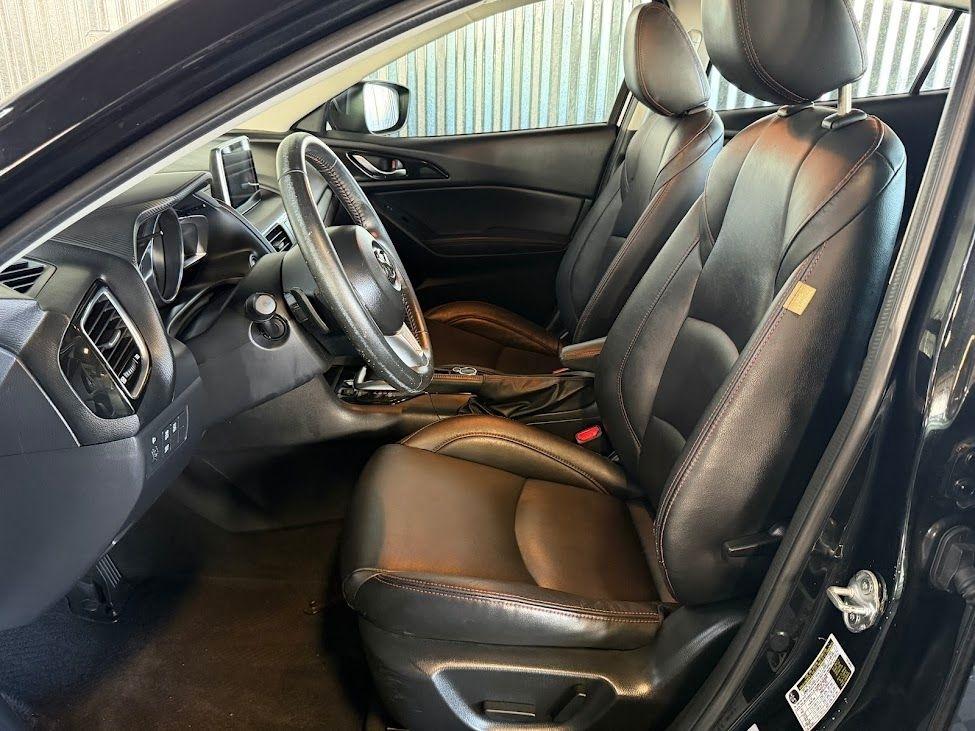 Mazda MAZDA3 s Touring AT 4-Door 2014