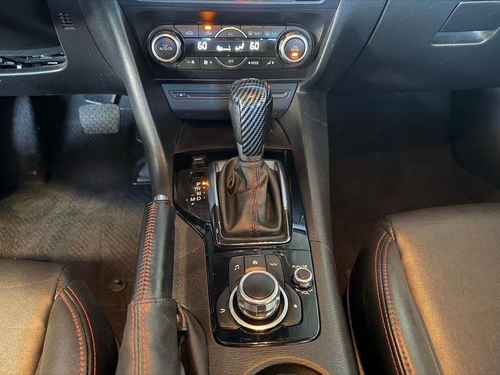 Mazda MAZDA3 s Touring AT 4-Door 2014