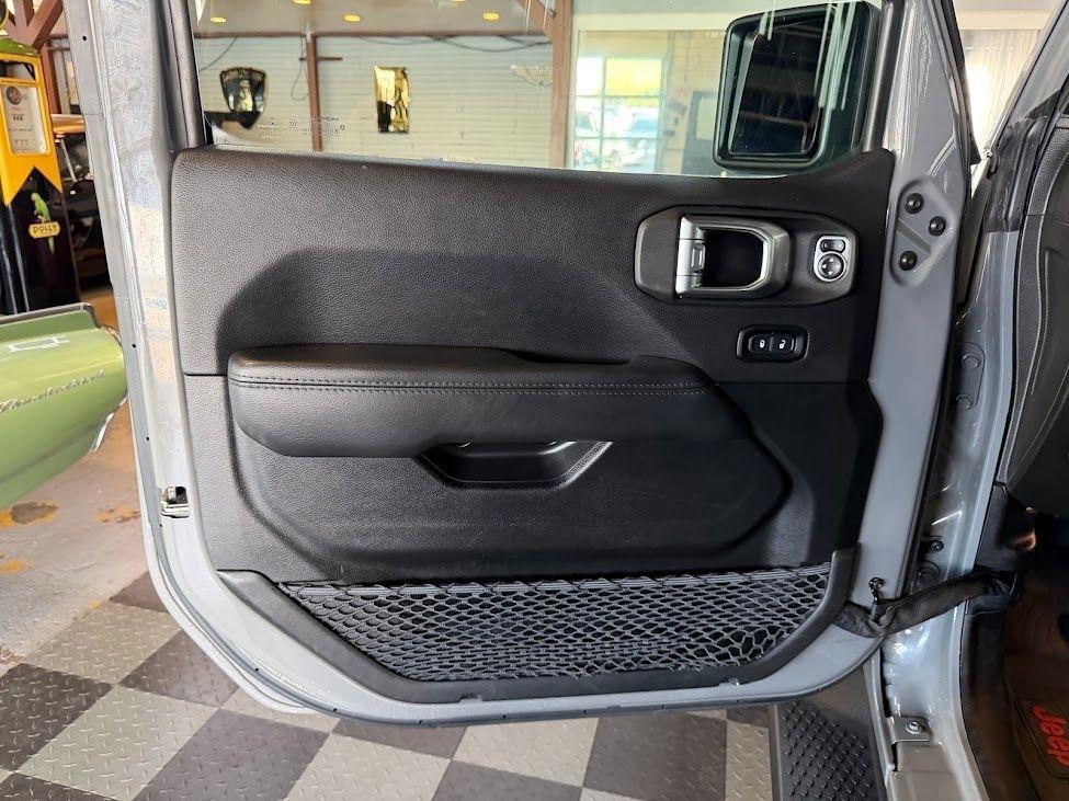 Jeep Wrangler Unlimited Sahara 2022