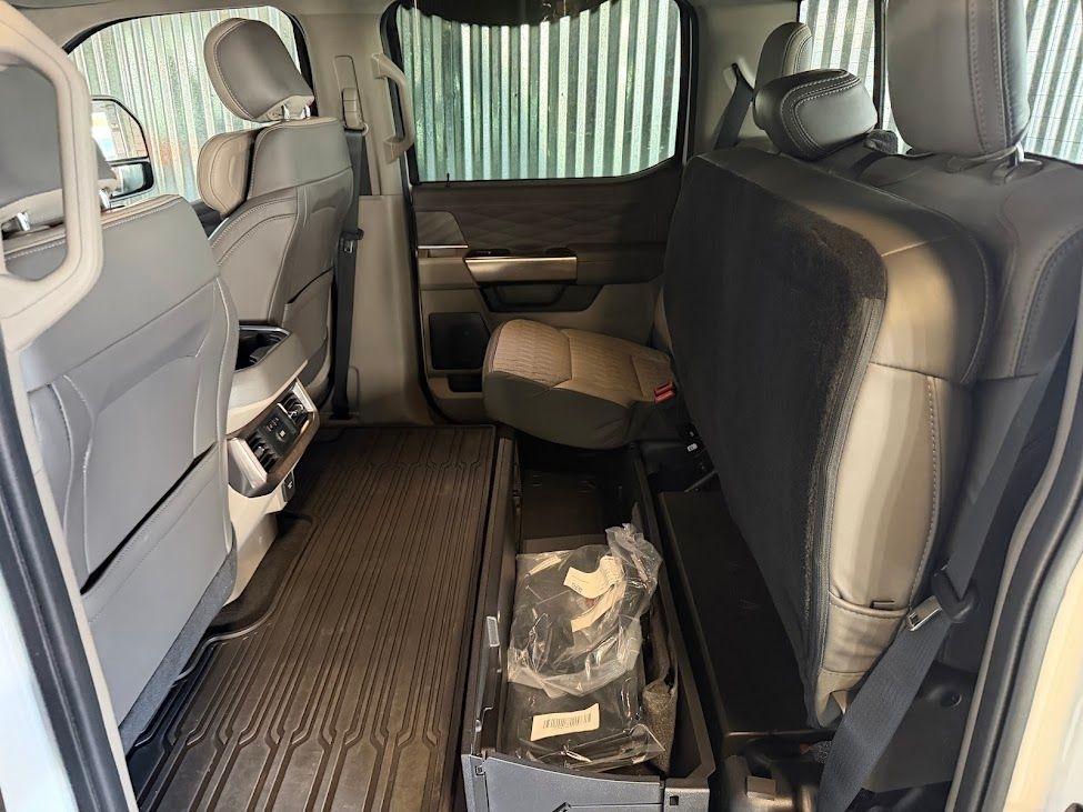 Ford F-350 SD Platinum Crew Cab Long Box 4WD 2025