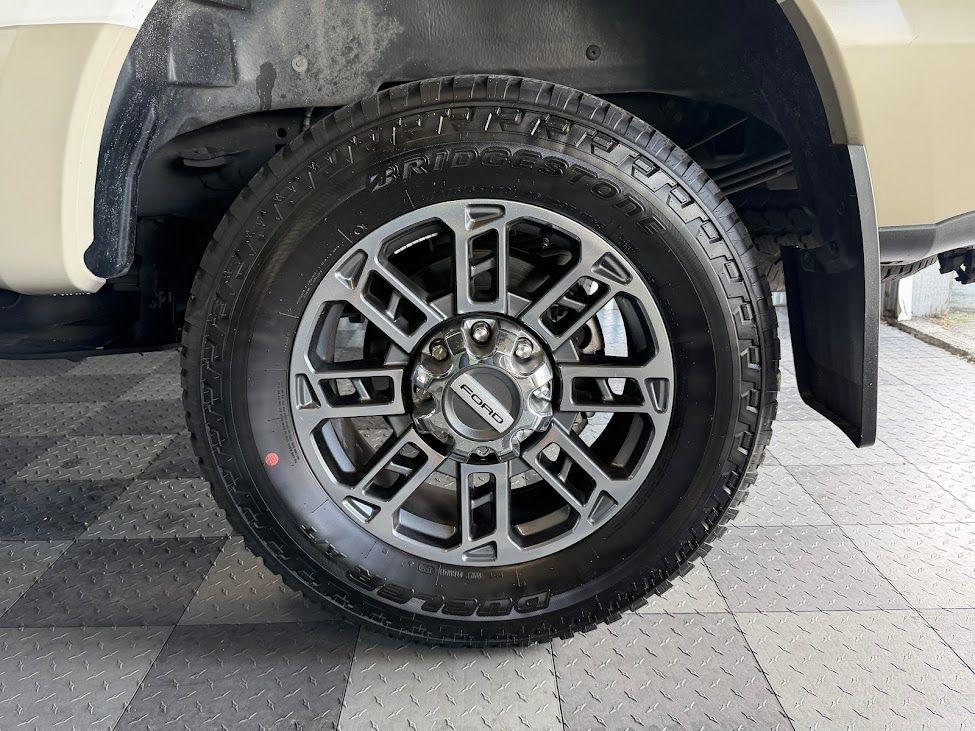 Ford F-350 SD Platinum Crew Cab Long Box 4WD 2025