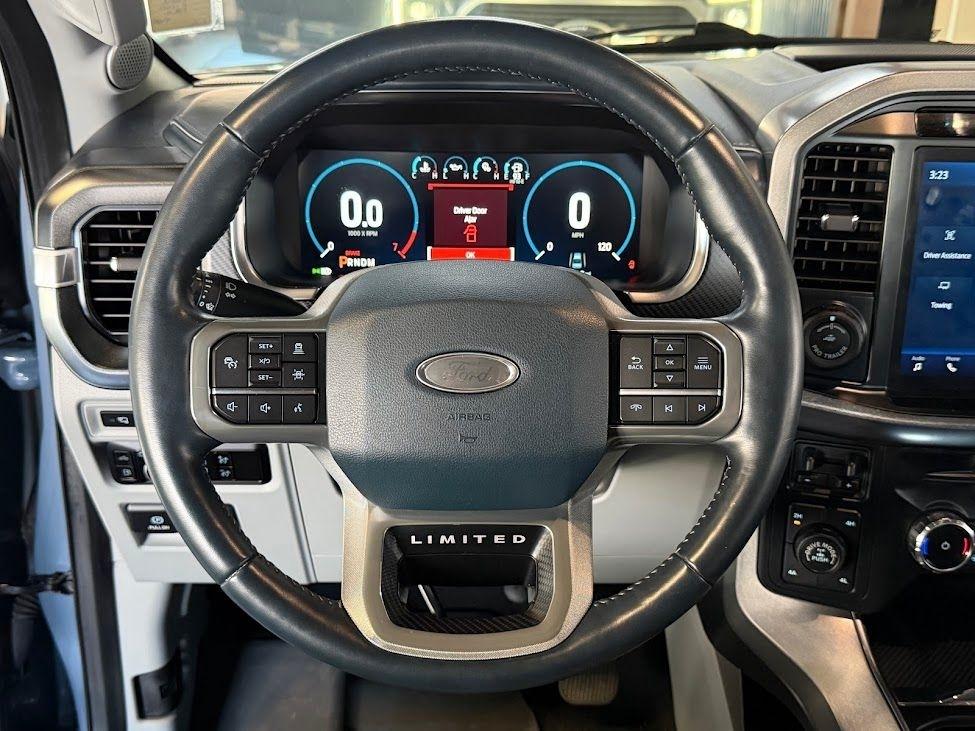 Ford F-150 Lariat SuperCrew 5.5-ft. Bed 4WD 2023