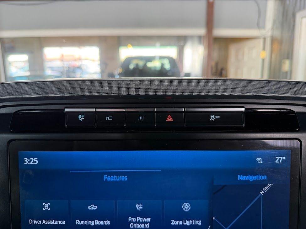 Ford F-150 Lariat SuperCrew 5.5-ft. Bed 4WD 2023