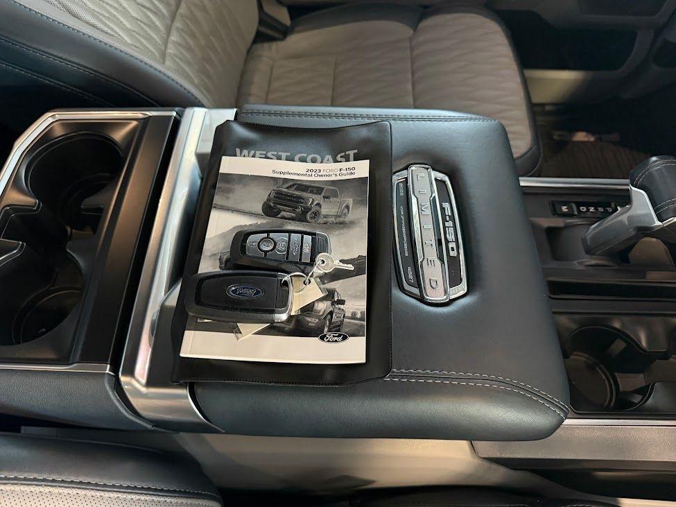Ford F-150 Lariat SuperCrew 5.5-ft. Bed 4WD 2023