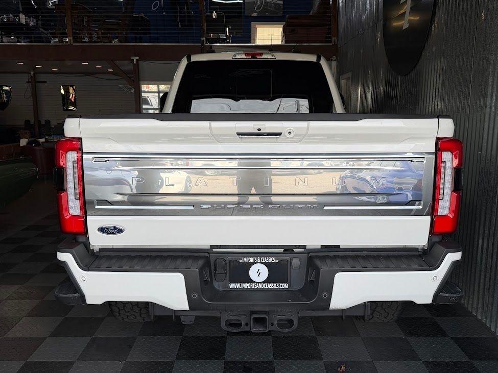 Ford F-350 SD King Ranch Crew Cab Long Bed 4WD 2024