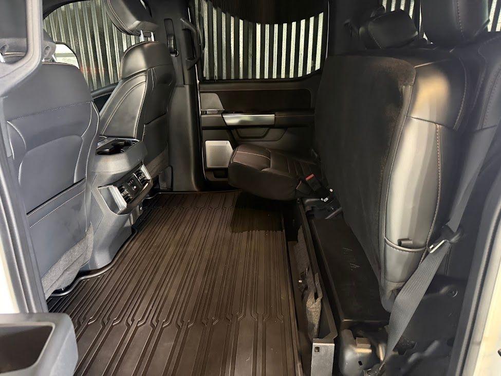 Ford F-350 SD King Ranch Crew Cab Long Bed 4WD 2024