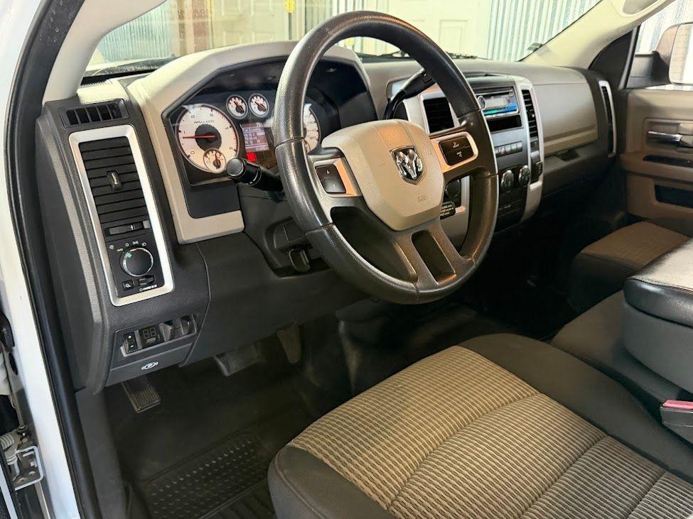 RAM 3500 SLT Crew Cab SWB 4WD 2011