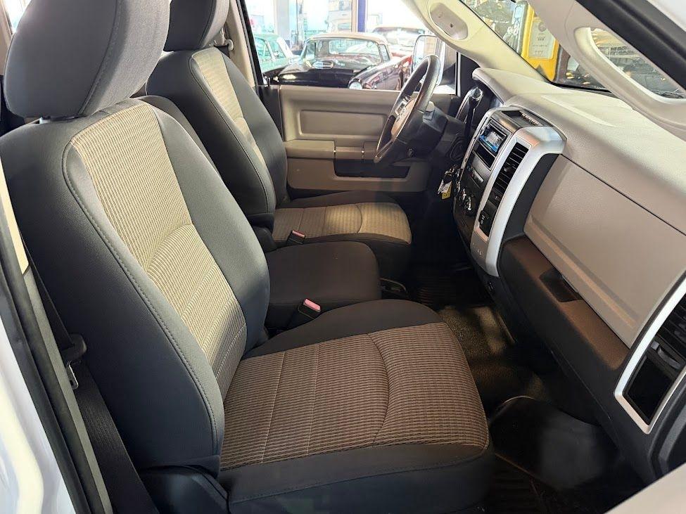RAM 3500 SLT Crew Cab SWB 4WD 2011