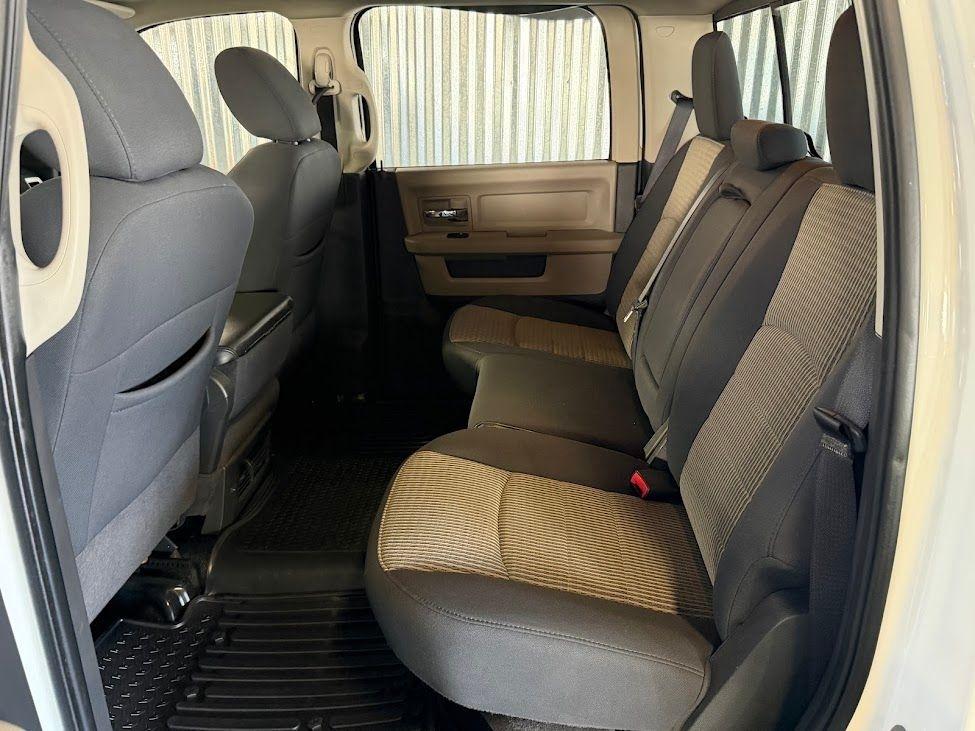 RAM 3500 SLT Crew Cab SWB 4WD 2011