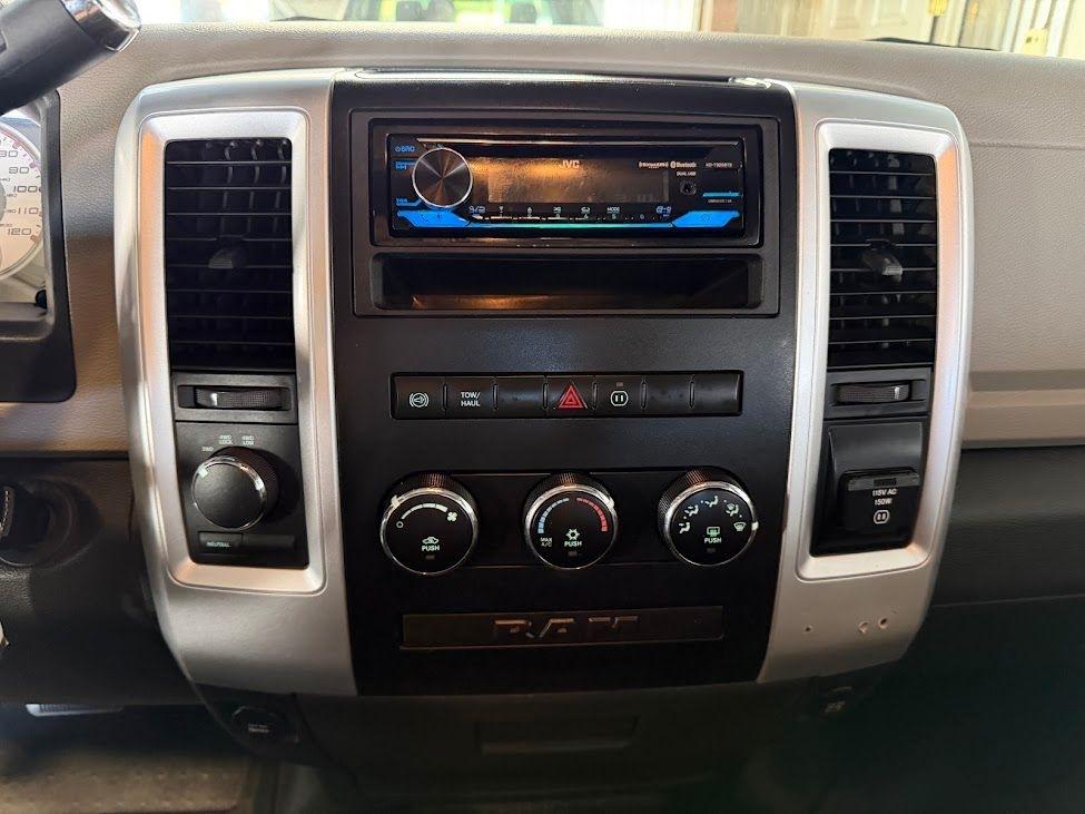 RAM 3500 SLT Crew Cab SWB 4WD 2011