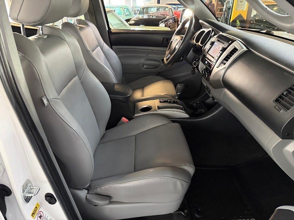 Toyota Tacoma Double Cab V6 4WD 2013