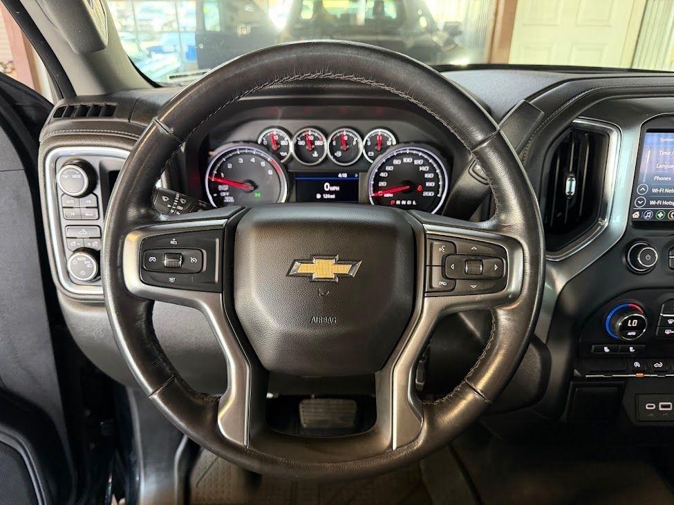 Chevrolet Silverado 1500 LT Crew Cab 4WD 2020