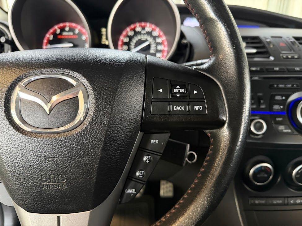 Mazda MAZDA3 s Touring 5-Door 2012
