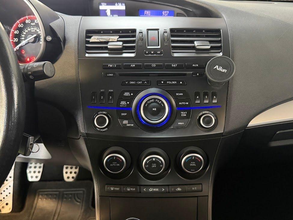 Mazda MAZDA3 s Touring 5-Door 2012