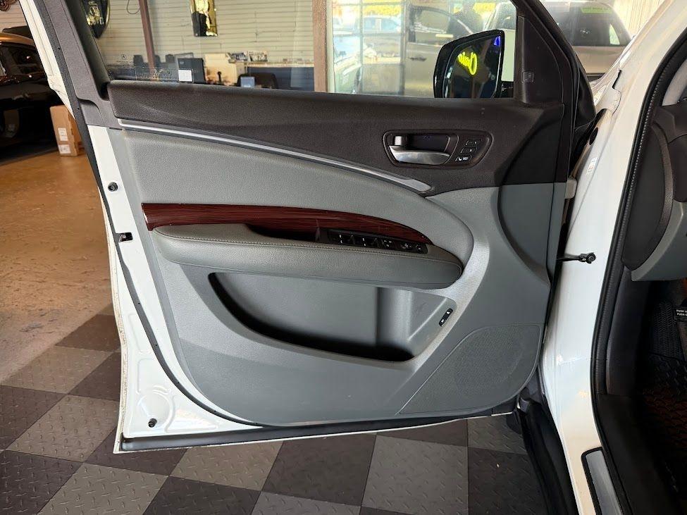 Acura MDX SH-AWD 6-Spd AT w/Tech Package 2015