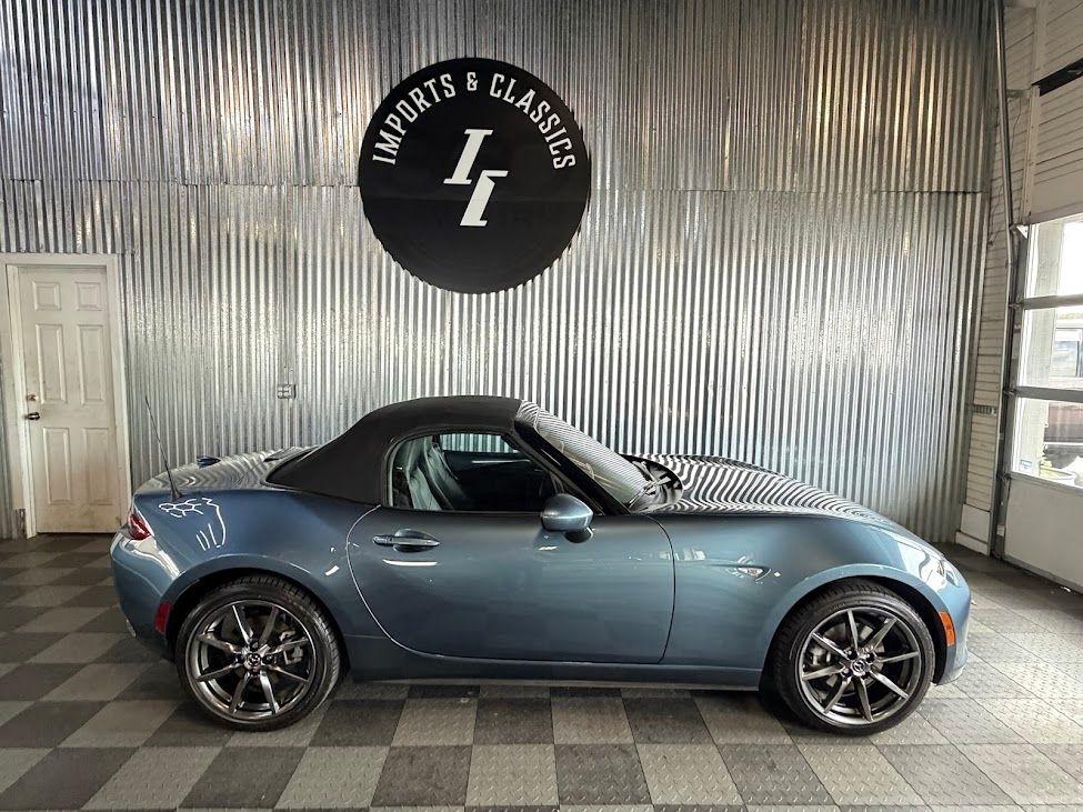 Mazda MX-5 Miata Grand Touring 6AT 2016