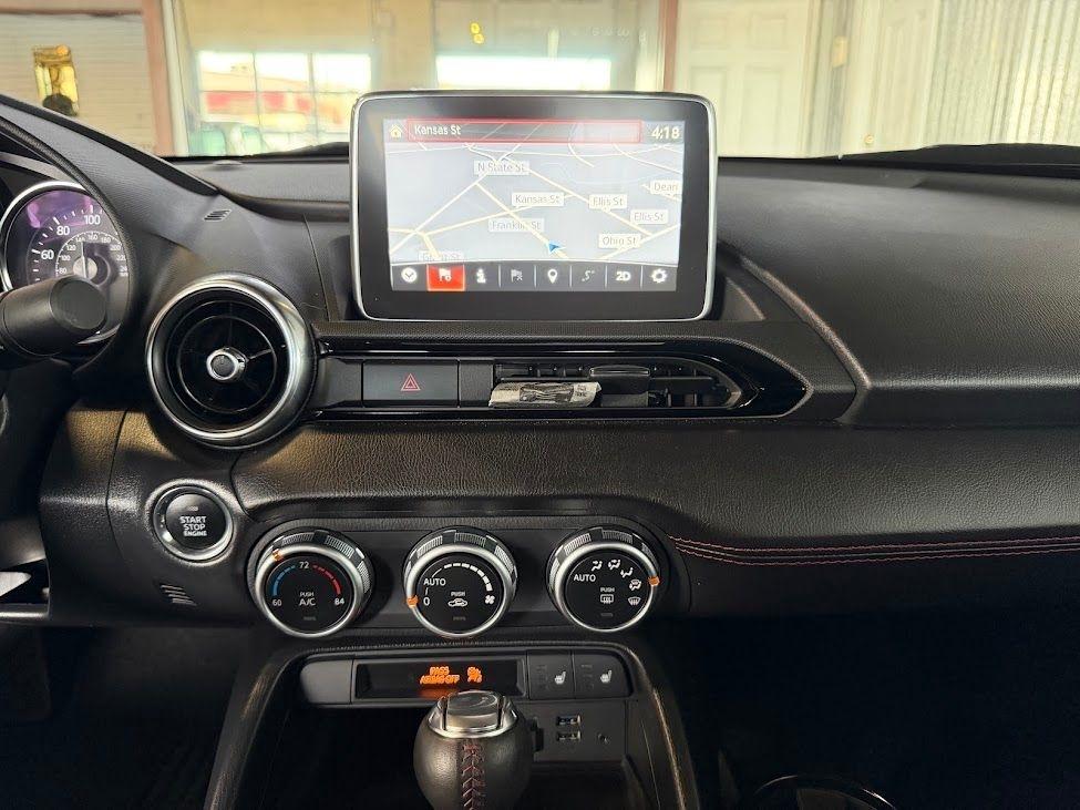 Mazda MX-5 Miata Grand Touring 6AT 2016