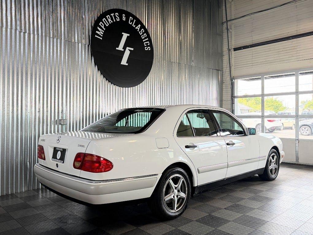 Mercedes-Benz E-Class E300D 1996
