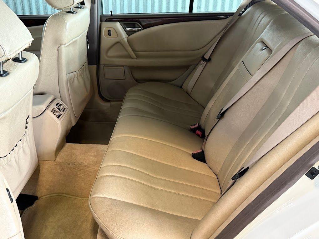Mercedes-Benz E-Class E300D 1996