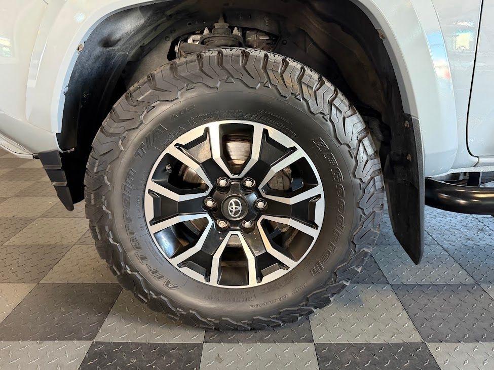 Toyota Tacoma SR5 Double Cab Super Long Bed V6 6AT 4WD 2020