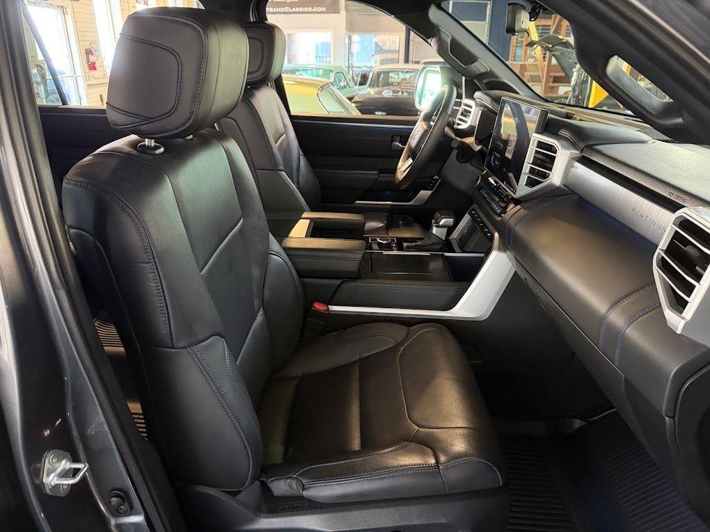 Toyota Sequoia TRD Pro 4WD 2024
