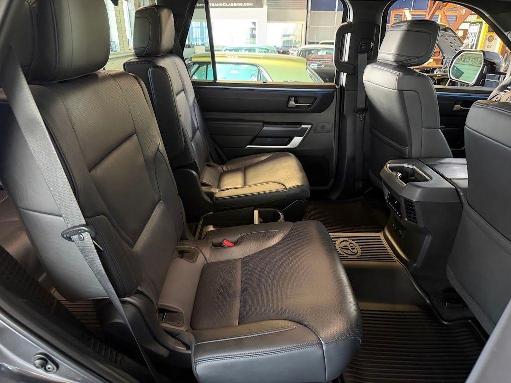 Toyota Sequoia TRD Pro 4WD 2024