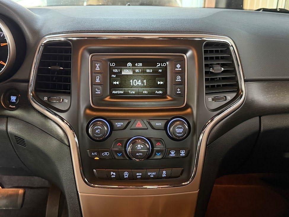 Jeep Grand Cherokee Laredo 4WD 2016