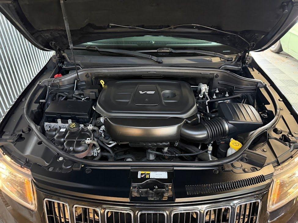Jeep Grand Cherokee Laredo 4WD 2016