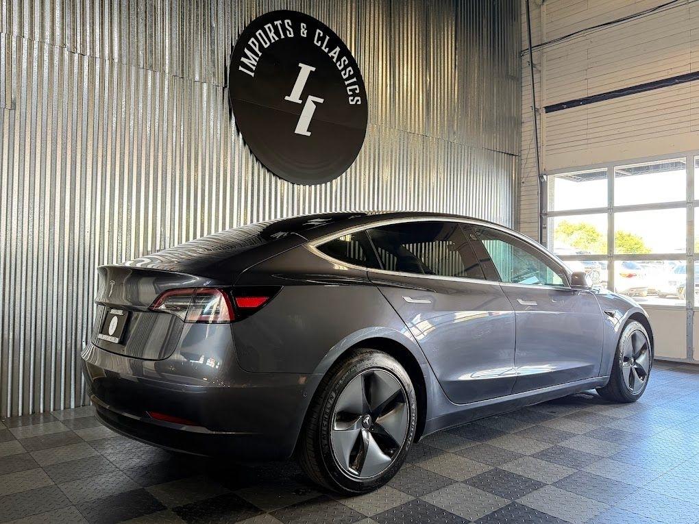 Tesla Model 3 Mid Range 2019