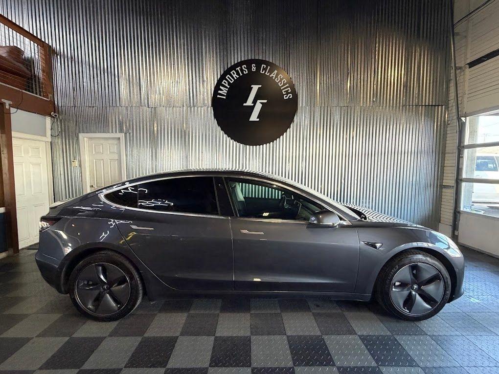 Tesla Model 3 Mid Range 2019