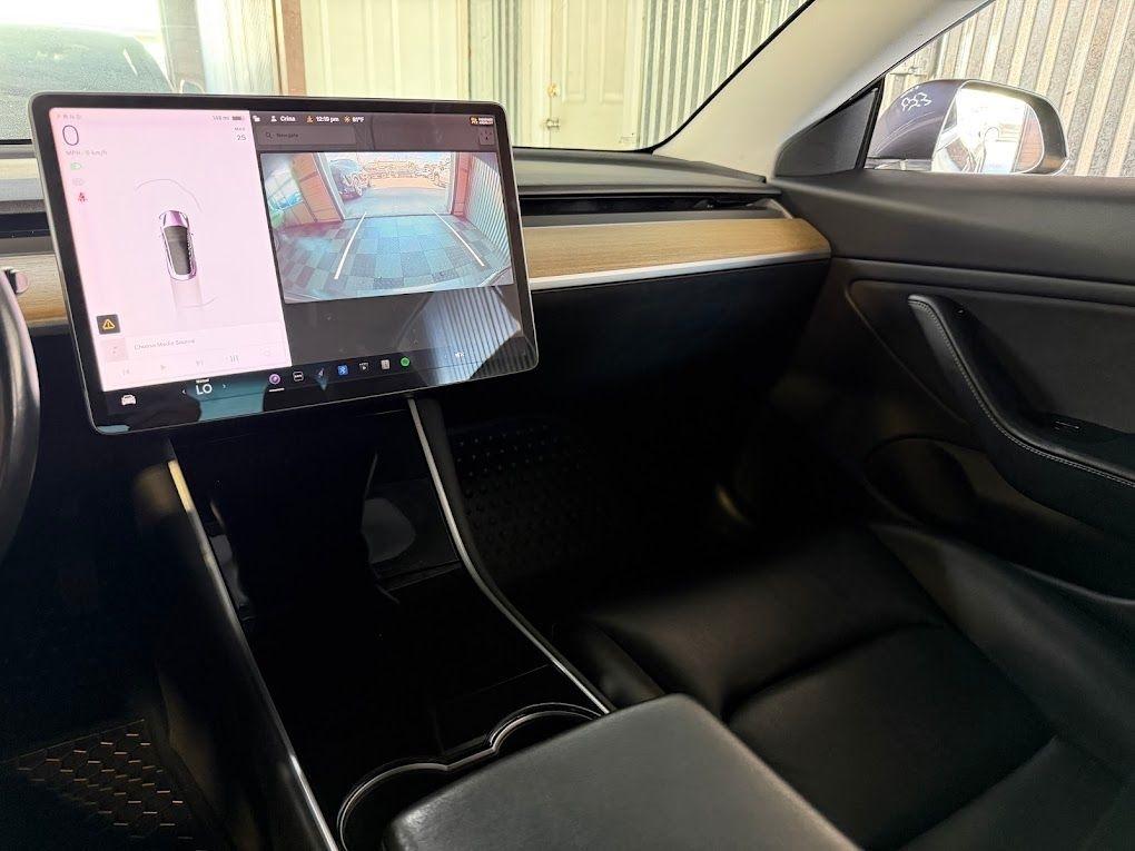 Tesla Model 3 Mid Range 2019