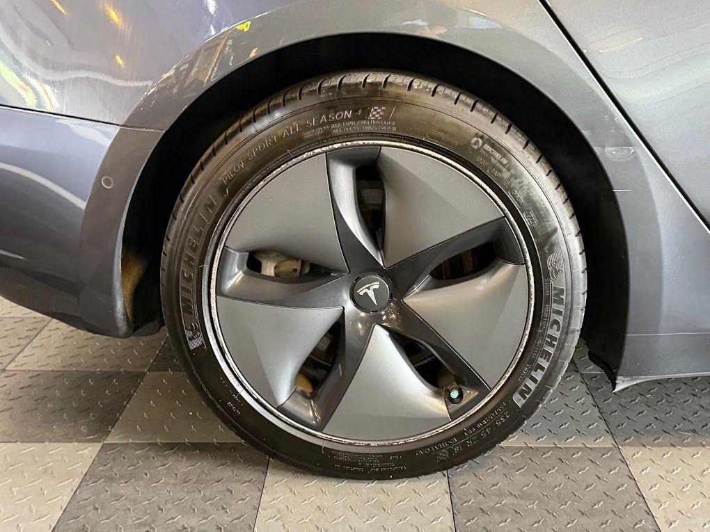 Tesla Model 3 Mid Range 2019