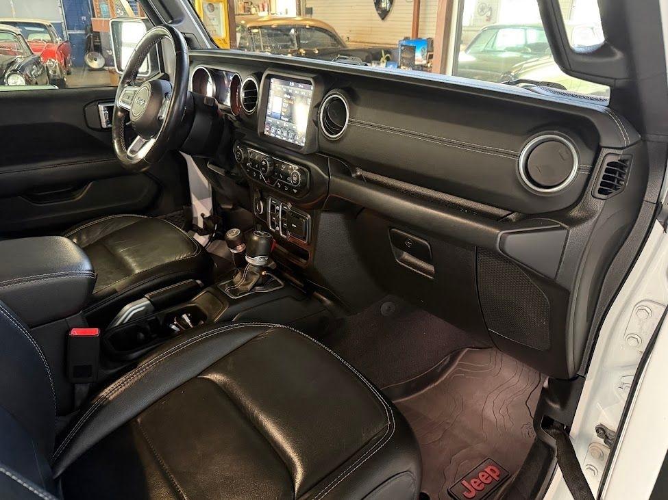 Jeep Wrangler Unlimited Sahara 2019